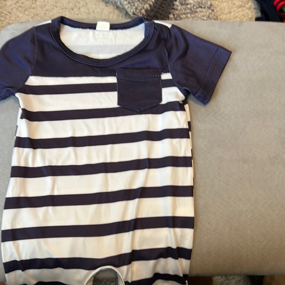 Shein body suit, could be a swimwear 3/6 month (size 62 on tag)